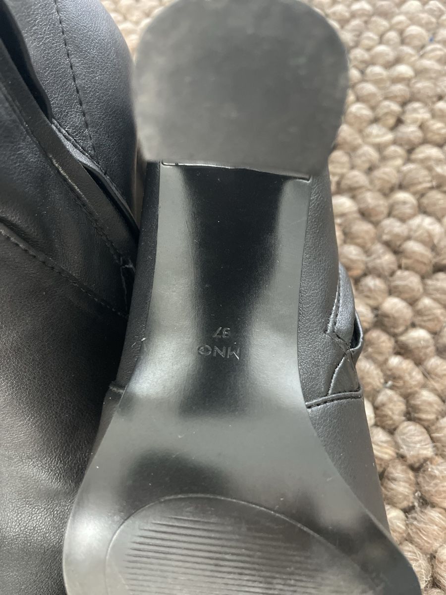 Scarpe da donna: MANGO Schwarze Stiefeletten Gr. 37 – Usato da Hedingen venduto da sam_vks6 4