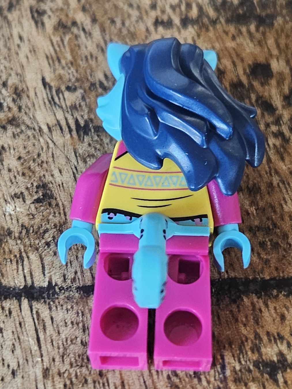 Lego Kit di costruzioni: lego figurine vid032 Leopard Guitarist – Usato da Confignon venduto da Ecrofigs 1