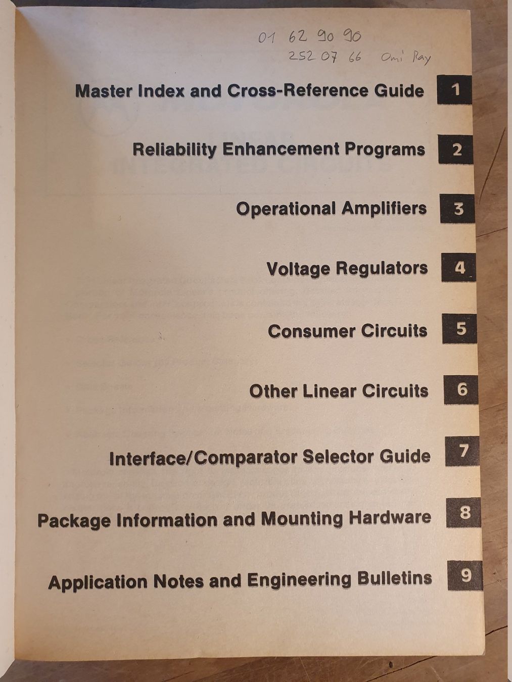 Libri: Linear Integrated Circuits Motorola – Usato da Zürich venduto da loosebone 1