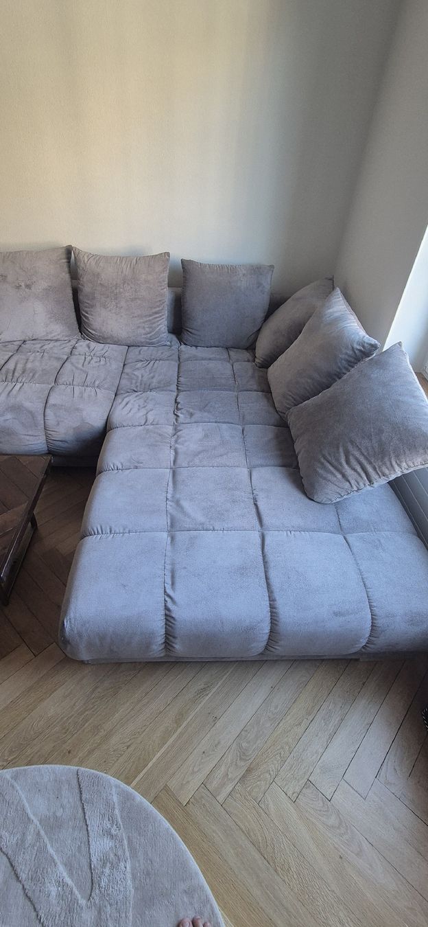 Divani: Ecksofa grau mit Schlaffunktion und Bettkasten – Usato da Basel venduto da ric_8vlh 1