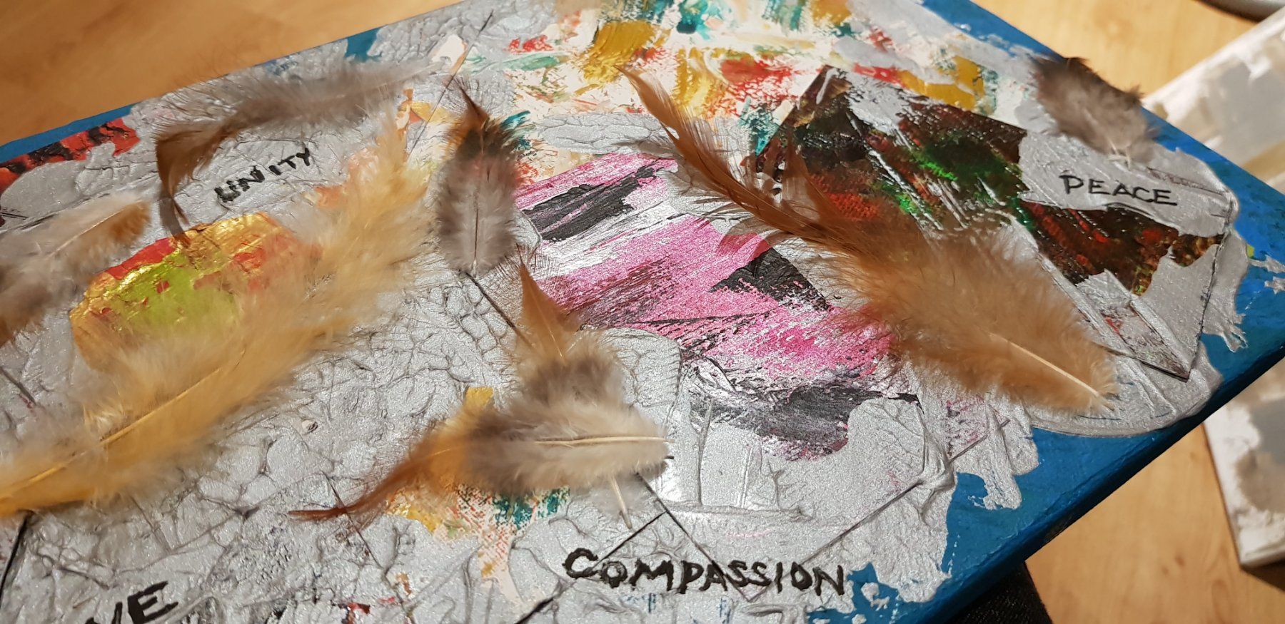 Dipinti: Collage: "Condemning Invasion", canvas frame, 25.1 x 58 cm – Nuovo e nell'imballaggio originale da Turbenthal venduto da viw_48fr 1