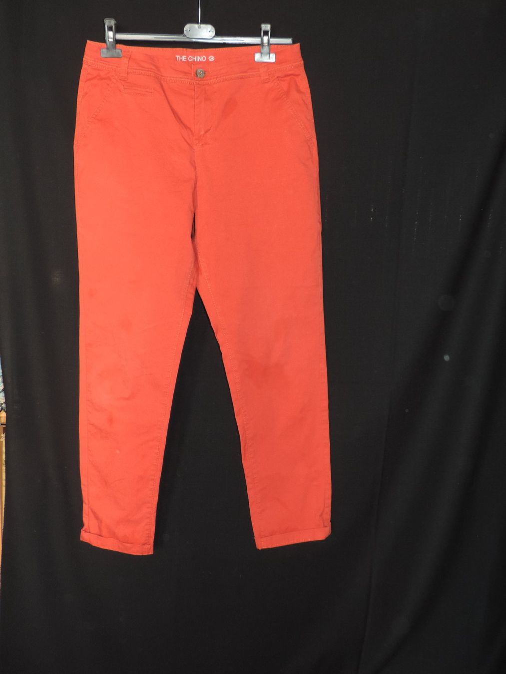 Pantaloni: Pantalon Chino rouge pale – Usato da Genève venduto da Axelle333
