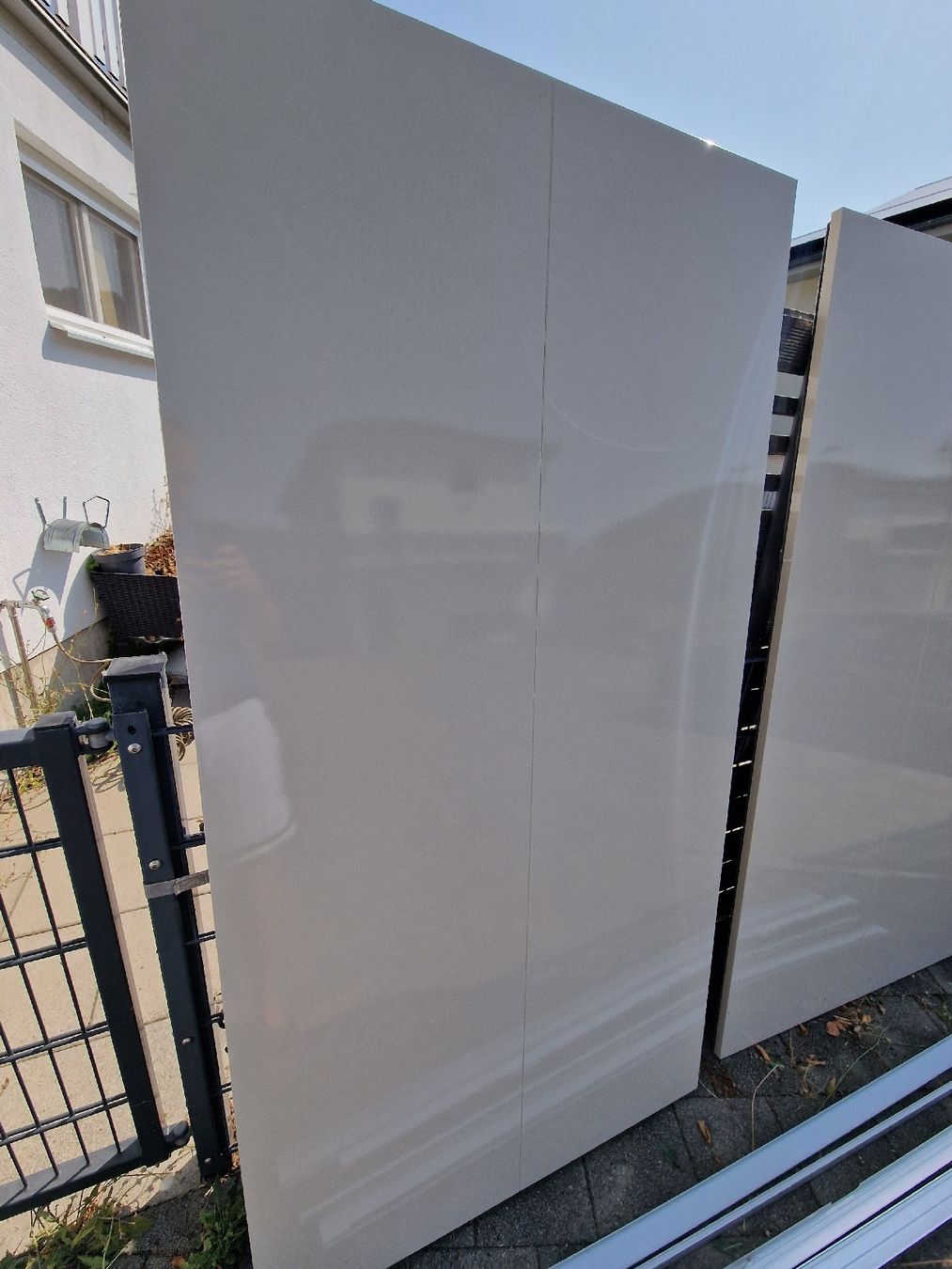 Porte: Ikea pax hasvik gris-beige – Usato da Münchenwiler venduto da Eloladiba 1