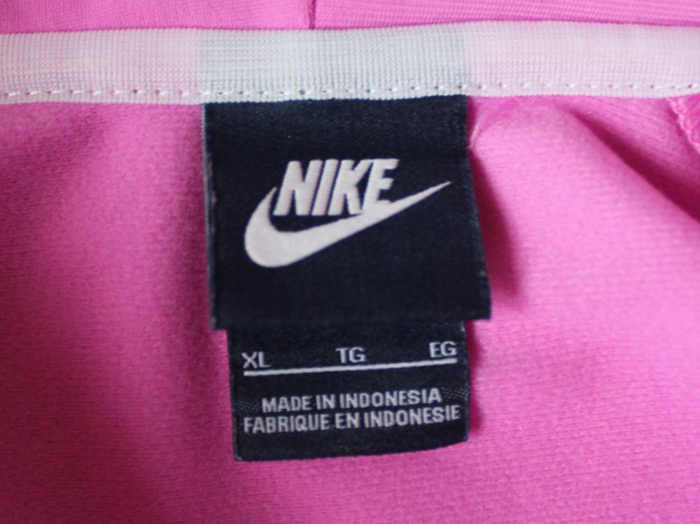 Nike Giacche: Veste Nike rose t. XL – Usato da Peseux venduto da Gilloss 8