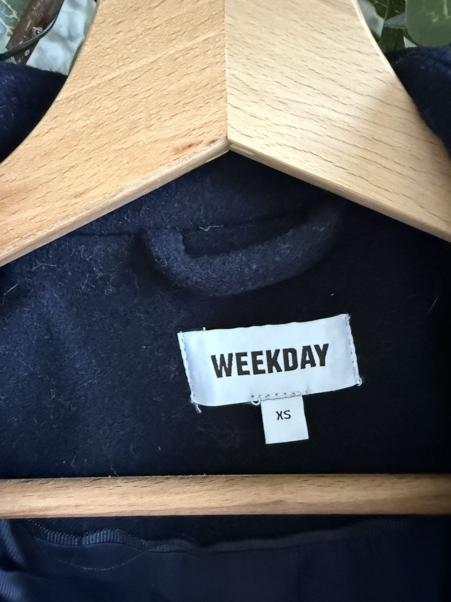 Weekday Cappotti: Wollmantel Navy – Usato da Berikon venduto da chuchu 1