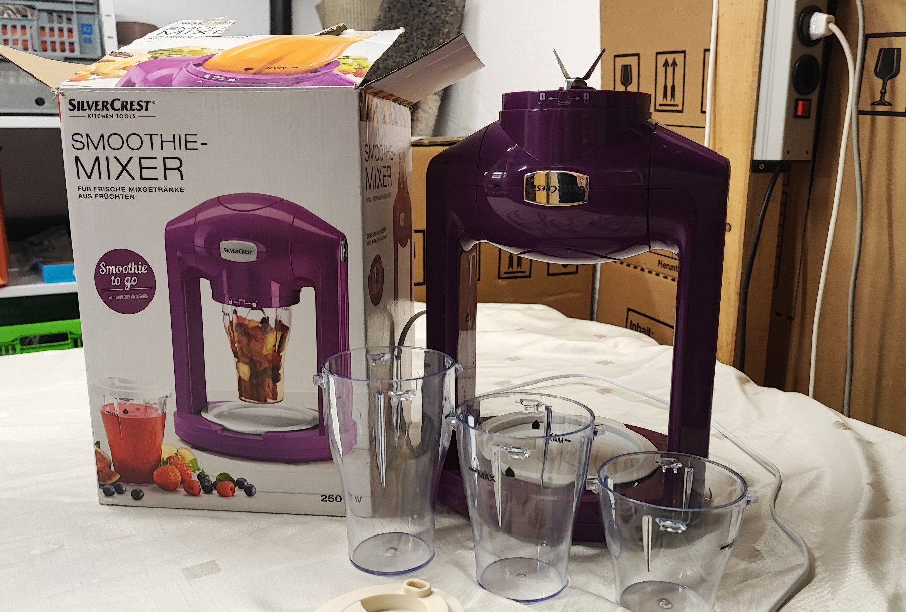 SilverCrest Küchengeräte: Silvercrest Smoothie-Maker Lila, inkl. Zubehör – Gebraucht aus Mosnang von KurtHe