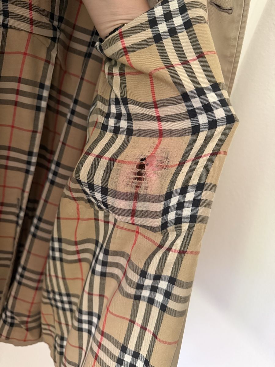 Burberry Cappotti: Burberrys Vintage Trench Coat – Usato da Basel venduto da pet_y7pt 3