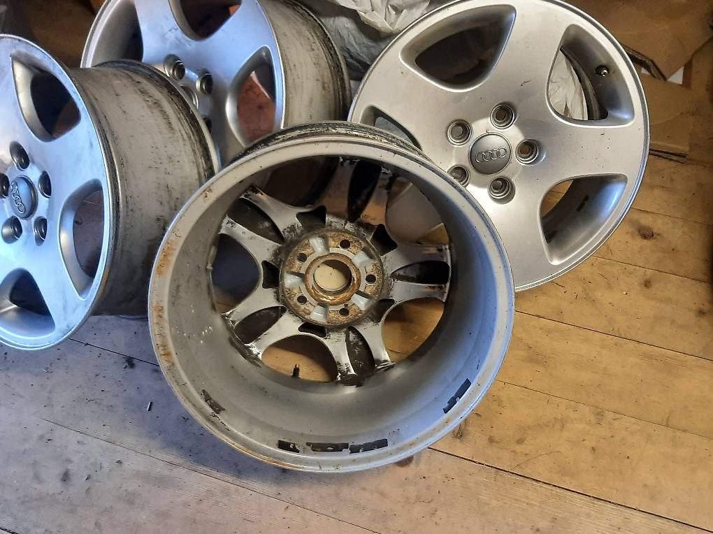 Audi Felgen: Original AUDI Felgen 16" – Gebraucht aus Münsingen von sttech 2
