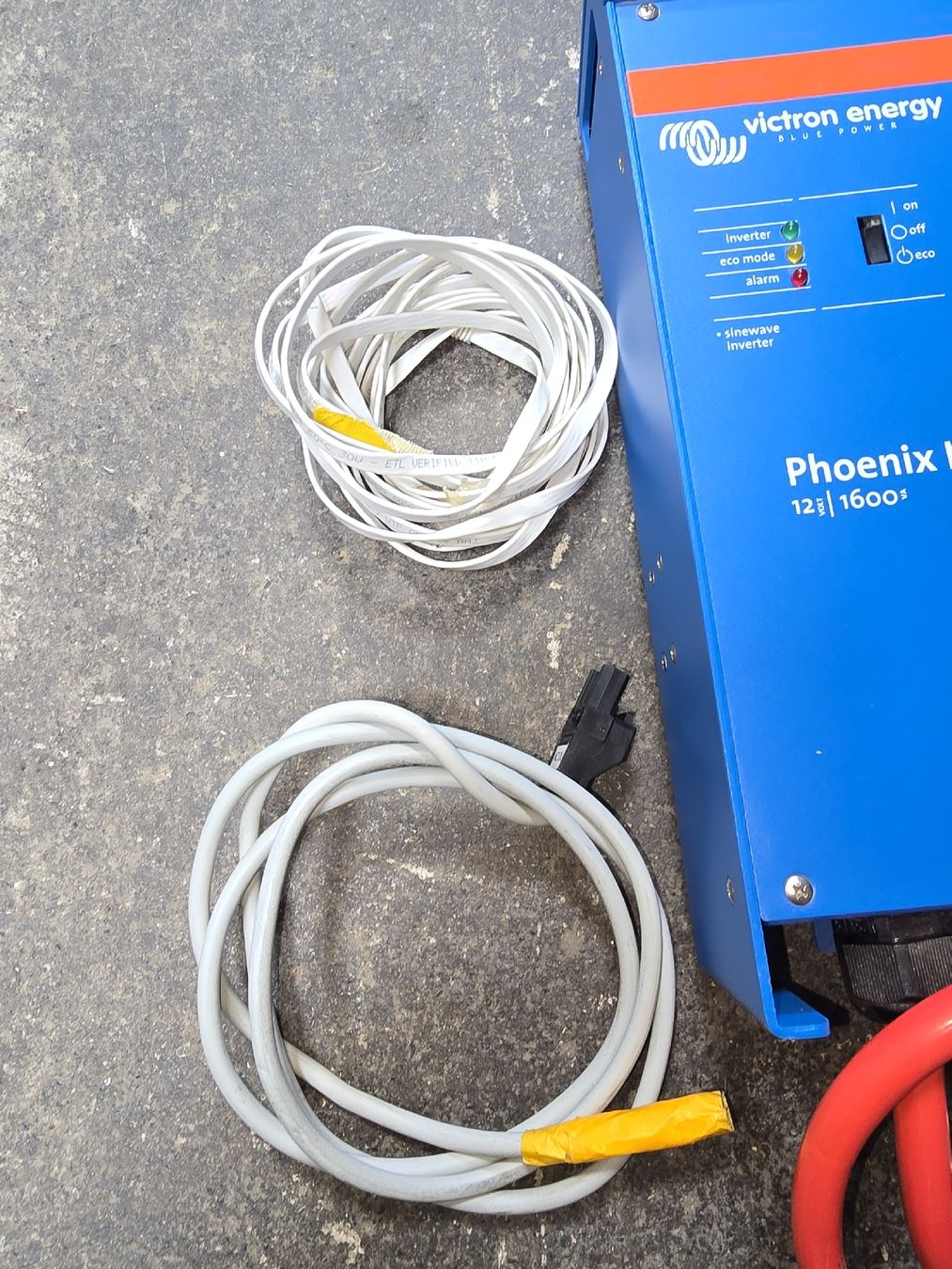 Victron Wechselrichter: Wechselrichter Victron Phoenix Compact 12/1600 – Gebraucht aus Koppigen von Laki1 3