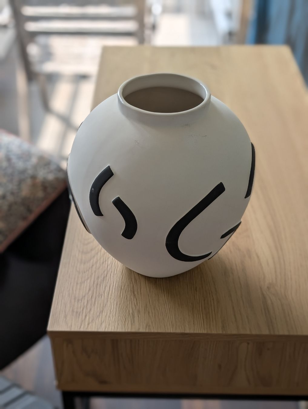 H&M Vasen & Gefässe: H&M Home Handbemalte Vase – Neu (gemäss Beschreibung) aus Basel von sch_9yfv