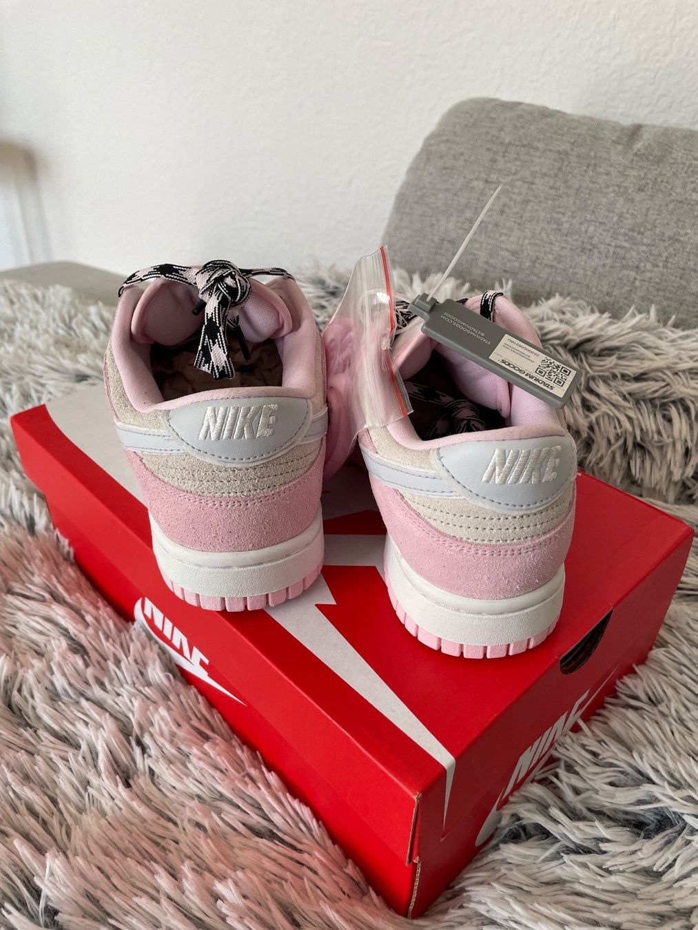 Nike Scarpe da donna: Nike Dunk Low LX "Pink Foam" – Nuovo e nell'imballaggio originale da Aarau Rohr venduto da Vanii97 5