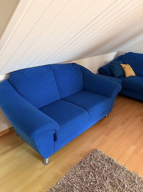 Divani: Blaue Polstergrupper mit Hocker – Usato da Zürich venduto da ozan21 1