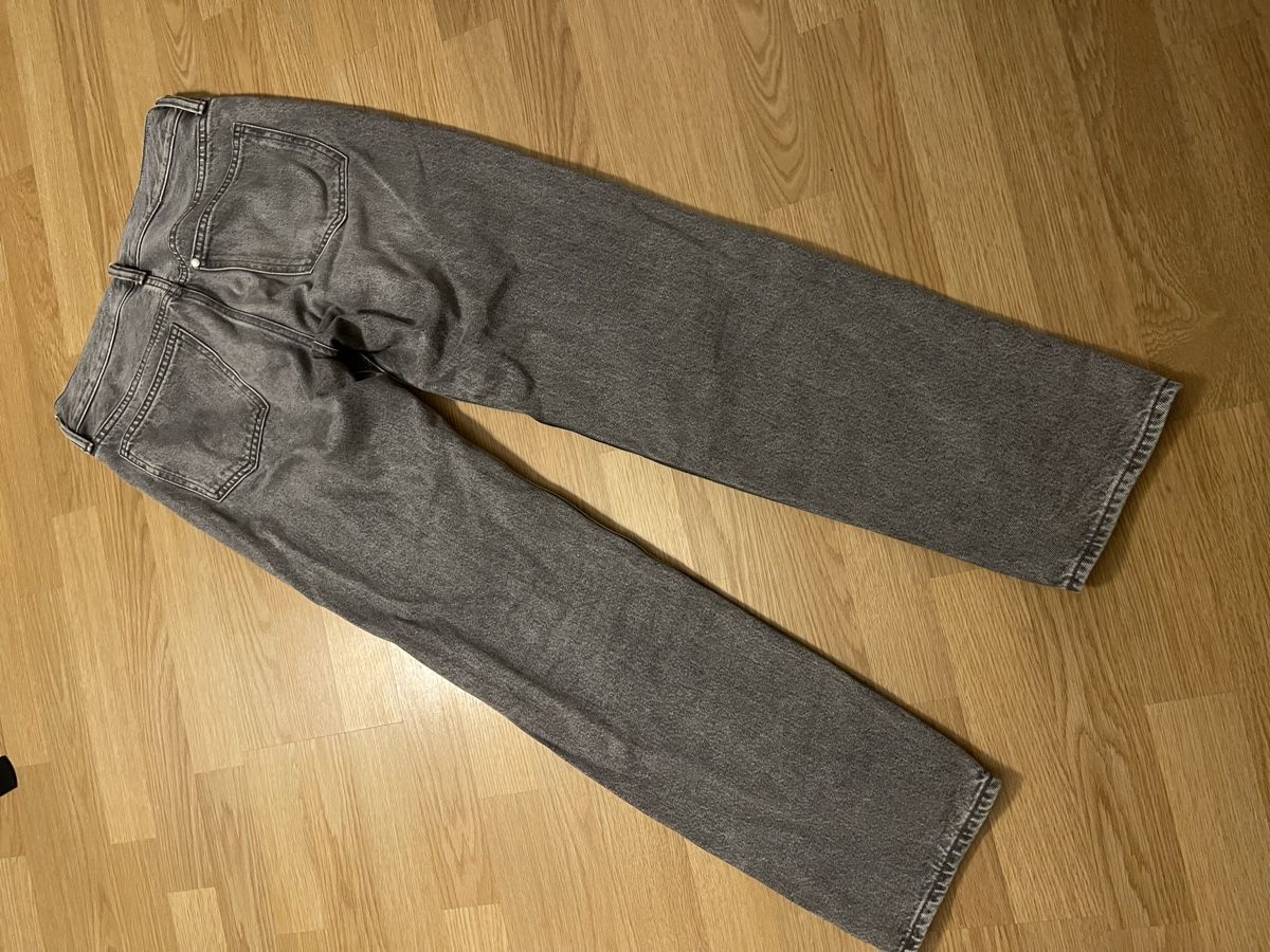 H&M Jeans: Jeans relaxed  – Usato da Biel/Bienne venduto da sof_yx5y 1