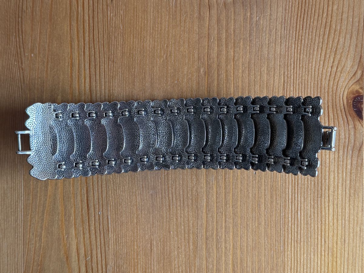 Bracciali & Braccialetti: Allsaints Silver Tone Snake Scale Cuff Bracelet – Nuovo (secondo la descrizione) da Winterthur venduto da ksu_md2k 3