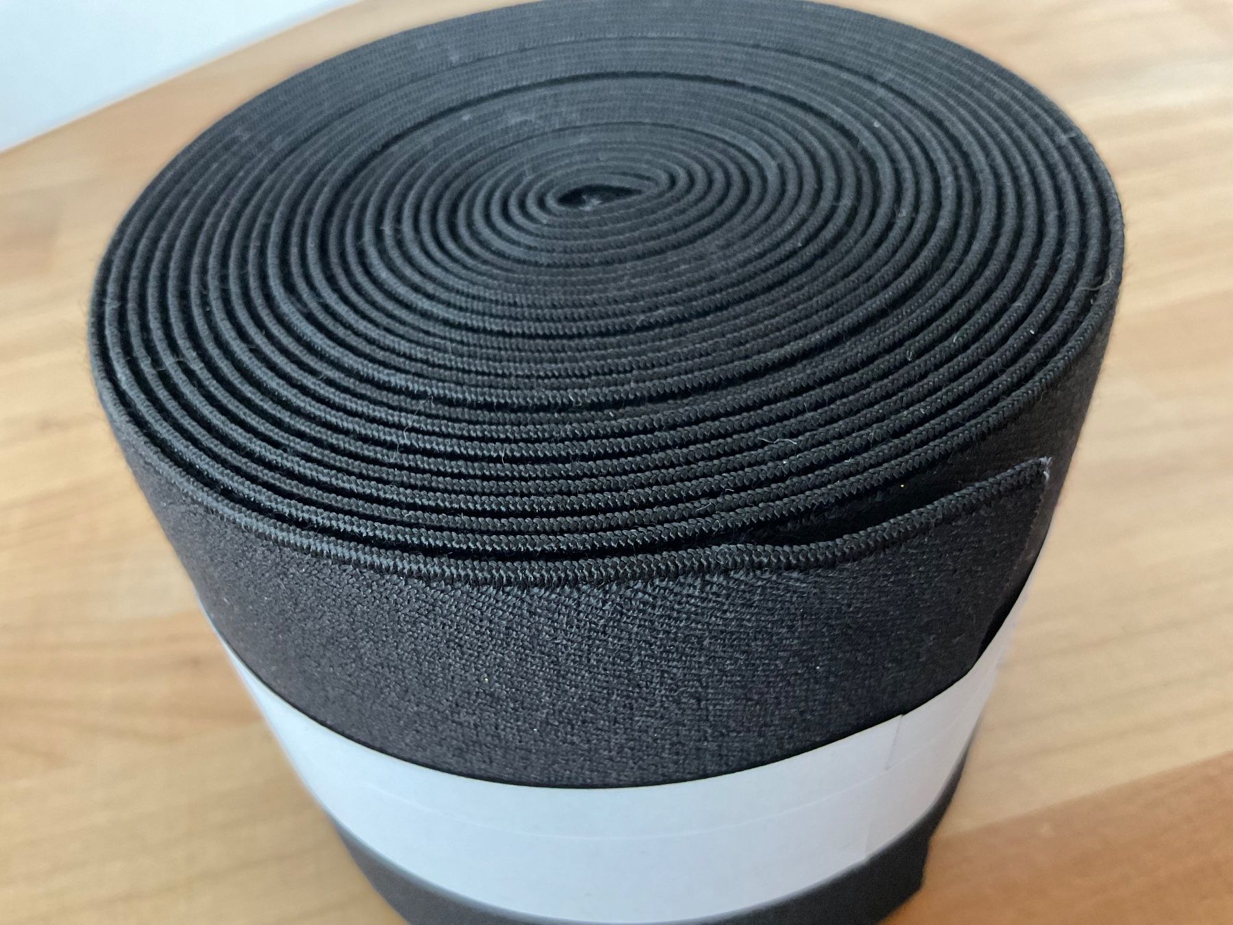 Tessuti: Textil Webband / Gummiband schwarz 4 Meter lang – Usato da Rümlang venduto da BoutiqueMonique16