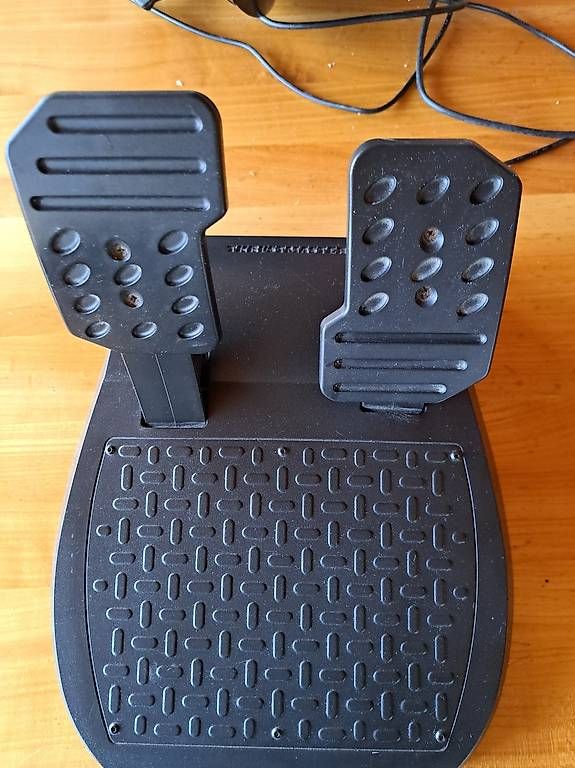 Controller: Thrustmaster T80 Ferrari 488, PC PS4 PS5 – Usato da Hasliberg Goldern venduto da EstherI01 2