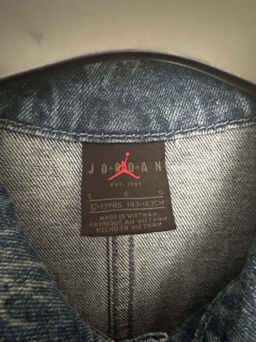 Jordan Giacche: Veste jean Jordan taille 12/13ans – Usato da lausanne venduto da annec777 1