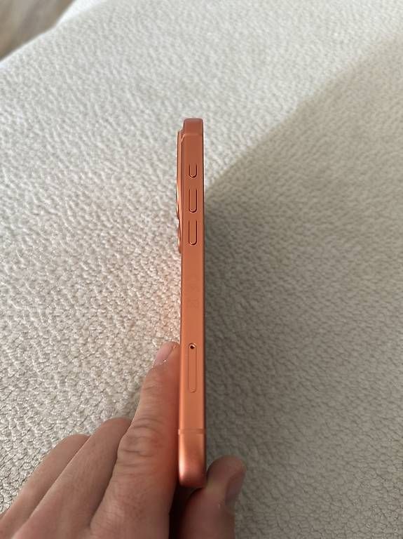 Telefoni cellulari / Smartphones: Iphone 17 Pro 512Gb Cosmic Orange – Nuovo e nell'imballaggio originale da Reinach AG venduto da Tt32056 3
