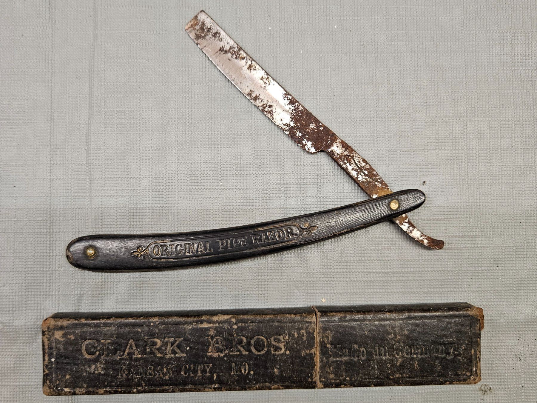 Rasoirs & Lames de rasage: Rasiermesser Clark Bros. Original Pipe Razor mit Hülle – D'occasion à St.Gallenkappel par RocknSkull 1