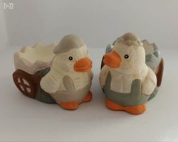 Zwei Eierbecher Ente