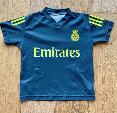 Fussball Trikot Ronaldo Grösse 128