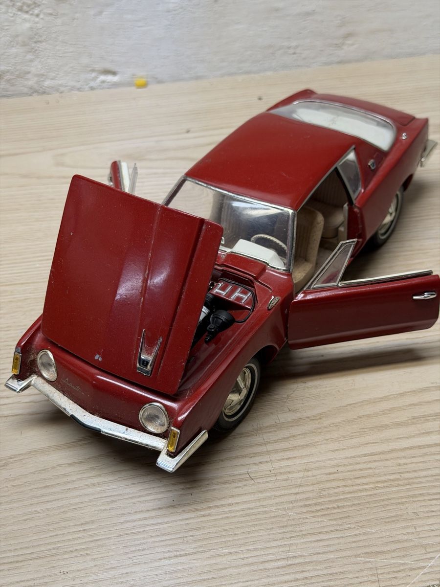 Modellini d'auto: Modelauto 1/18 Avanti Studebaker  – Usato da Herzogenbuchsee venduto da ioa_zcm6 1