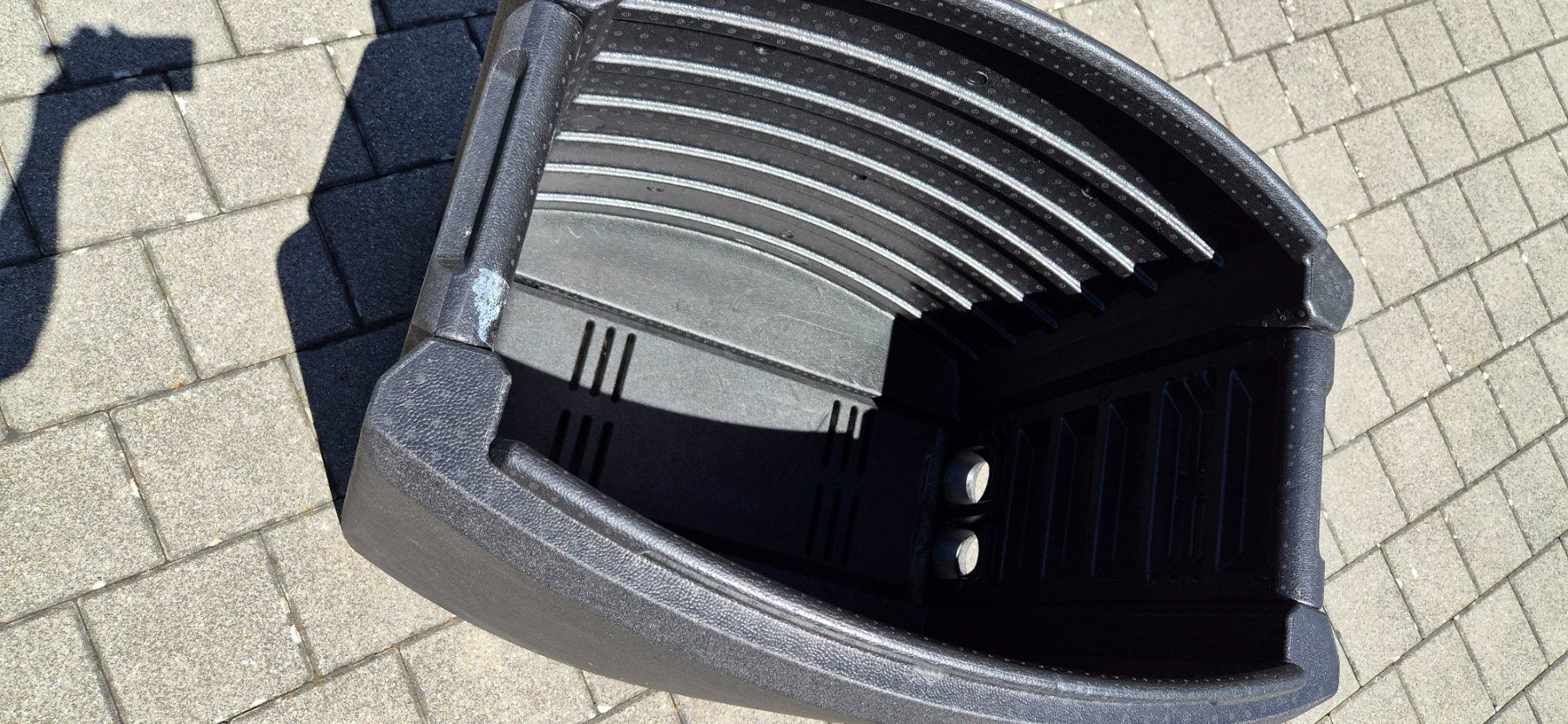 Piscine: STEINBACH Pool Technikbox für Pooltechnik geräuschisolierend – Usato da Eschenz venduto da siriusch1 2
