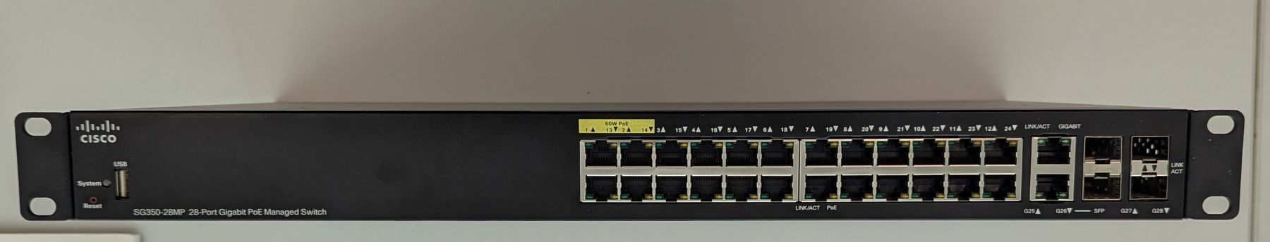 Cisco Hub & Switch: Cisco SG350-28MP Ethernet Switch – Usato da Zürich venduto da pointedarch 1
