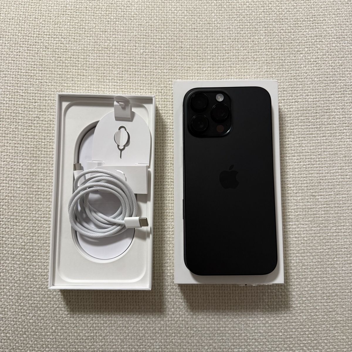Apple Telefoni cellulari / Smartphones: Apple Iphone 16 Pro Max 256GB Titanium – Usato da Regensdorf venduto da han_zkb6