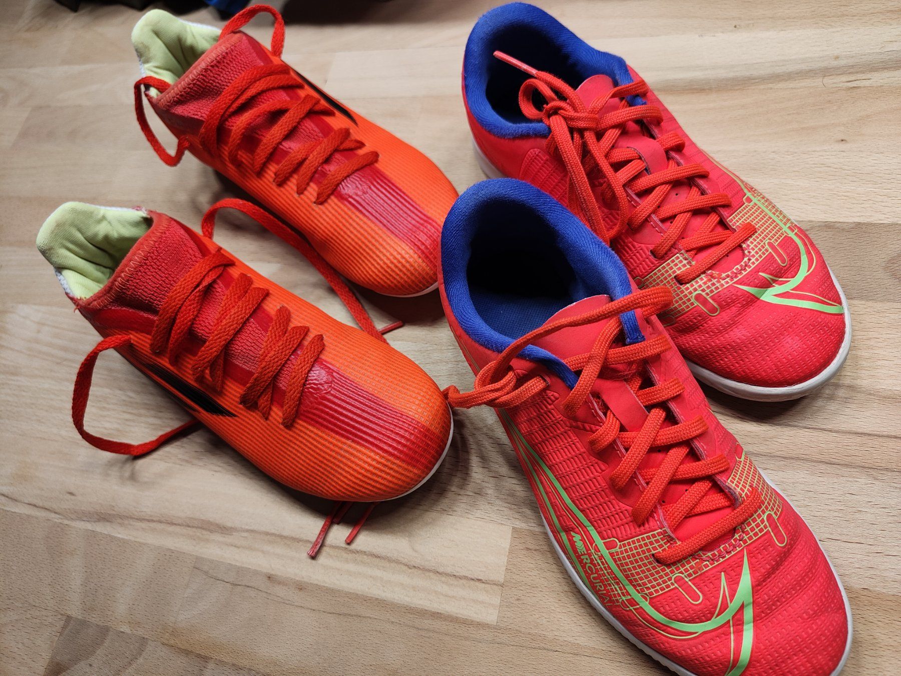 Nike Scarpe per ragazzi: Fußball schuhe in gr. 33 – Usato da Arbon venduto da karolina_frank
