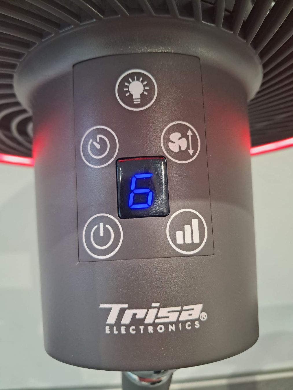 Trisa Ventilatoren: 2x Standventilator mit Lampe, Venti, Lüfter, Ventilator – Gebraucht aus Zürich von Lia107 5
