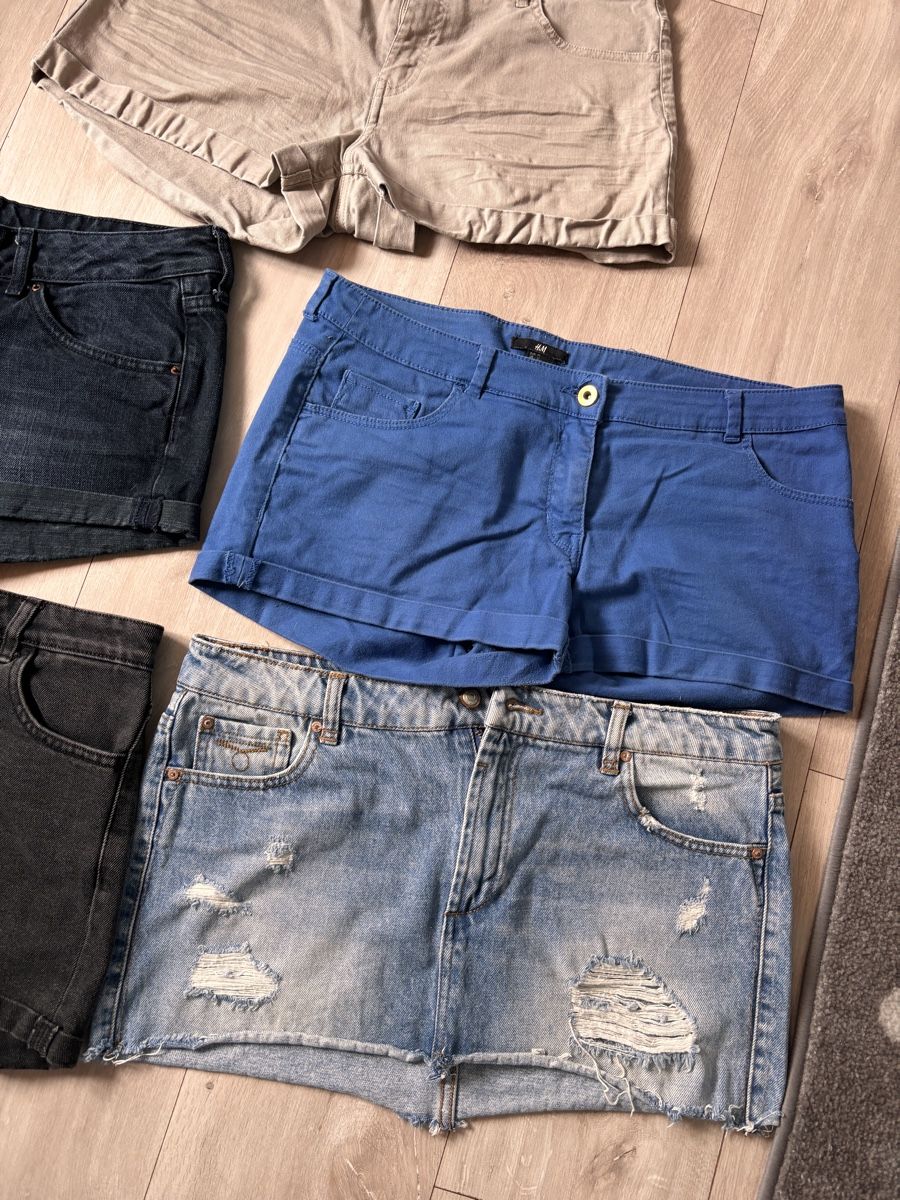 Lotti di vestiti: 4 Shorts & 1 Jeansrock, Gr. 40 – Usato da Erlinsbach SO venduto da flick20 1