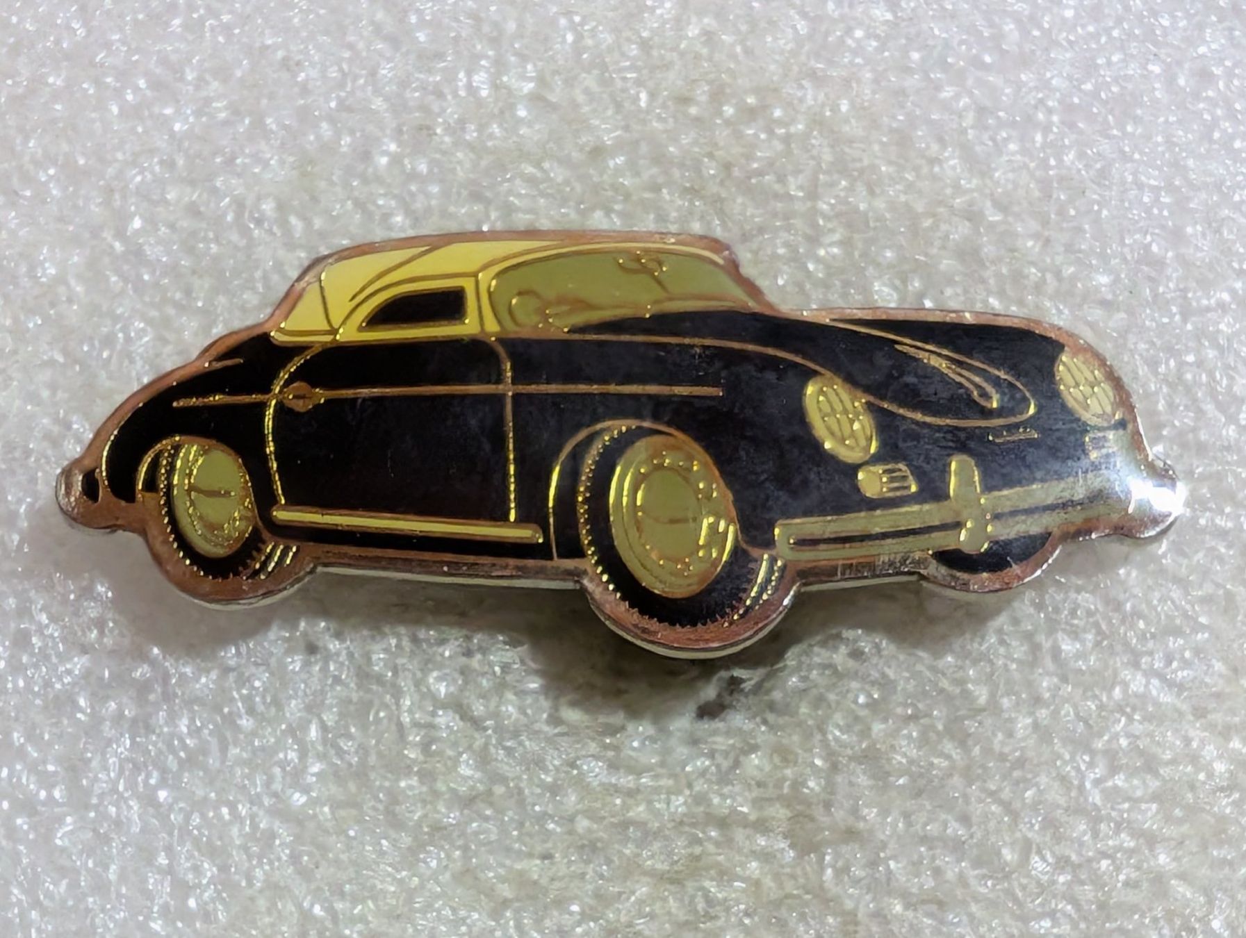 Placchette & Badge: Ansteckpin 151: Auto Oldtimer – Usato da Oppligen venduto da Pin-Fall-Shop