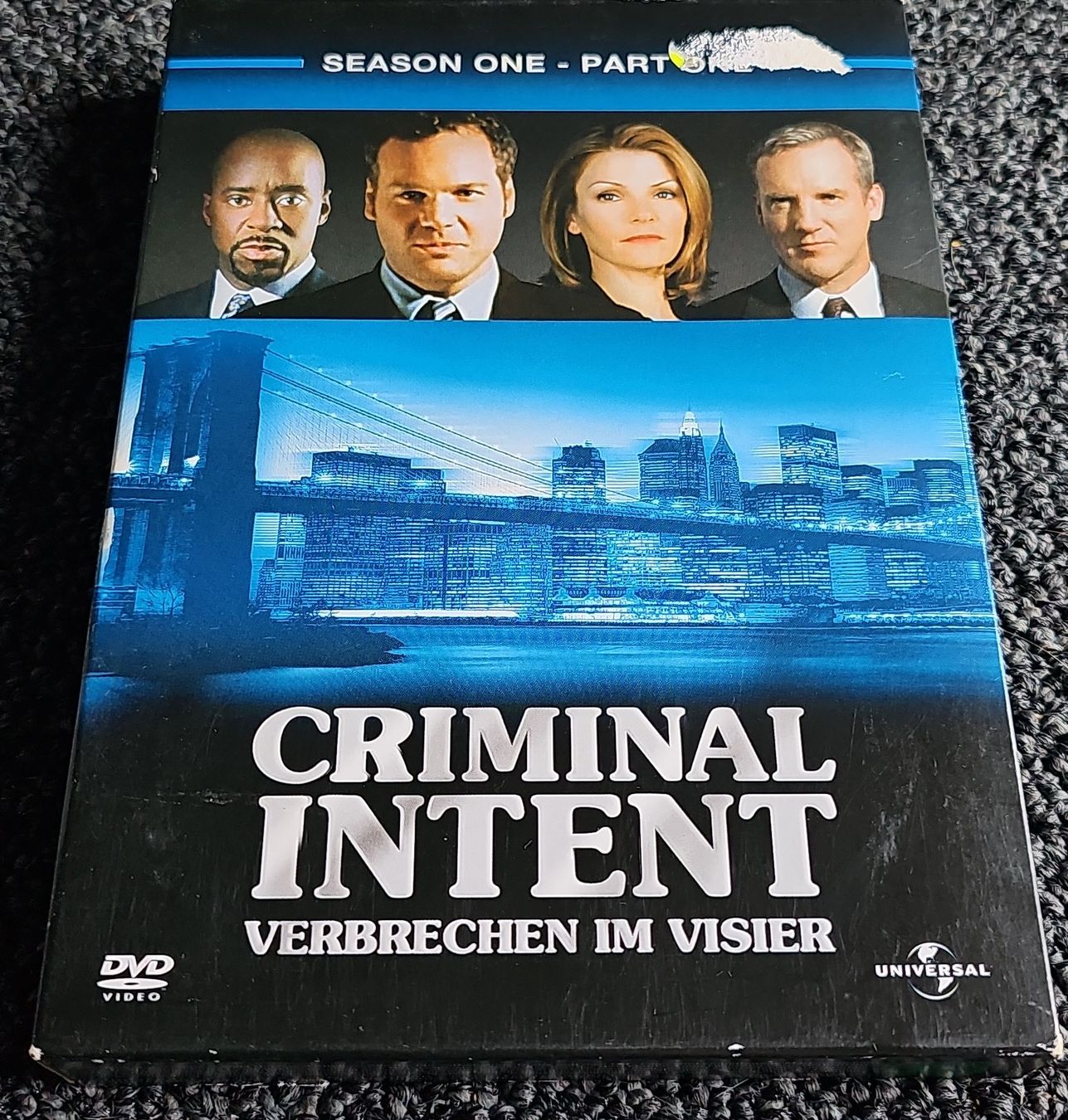 Tutti i DVDs: Criminal Intent Staffel 1  – Usato da Ruswil venduto da jan_bxl5