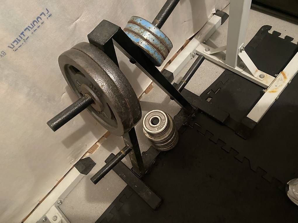 Hometrainer: Multifunktionale Langhantelbank + Gewicht – Usato da Luzern venduto da joe_2929 2