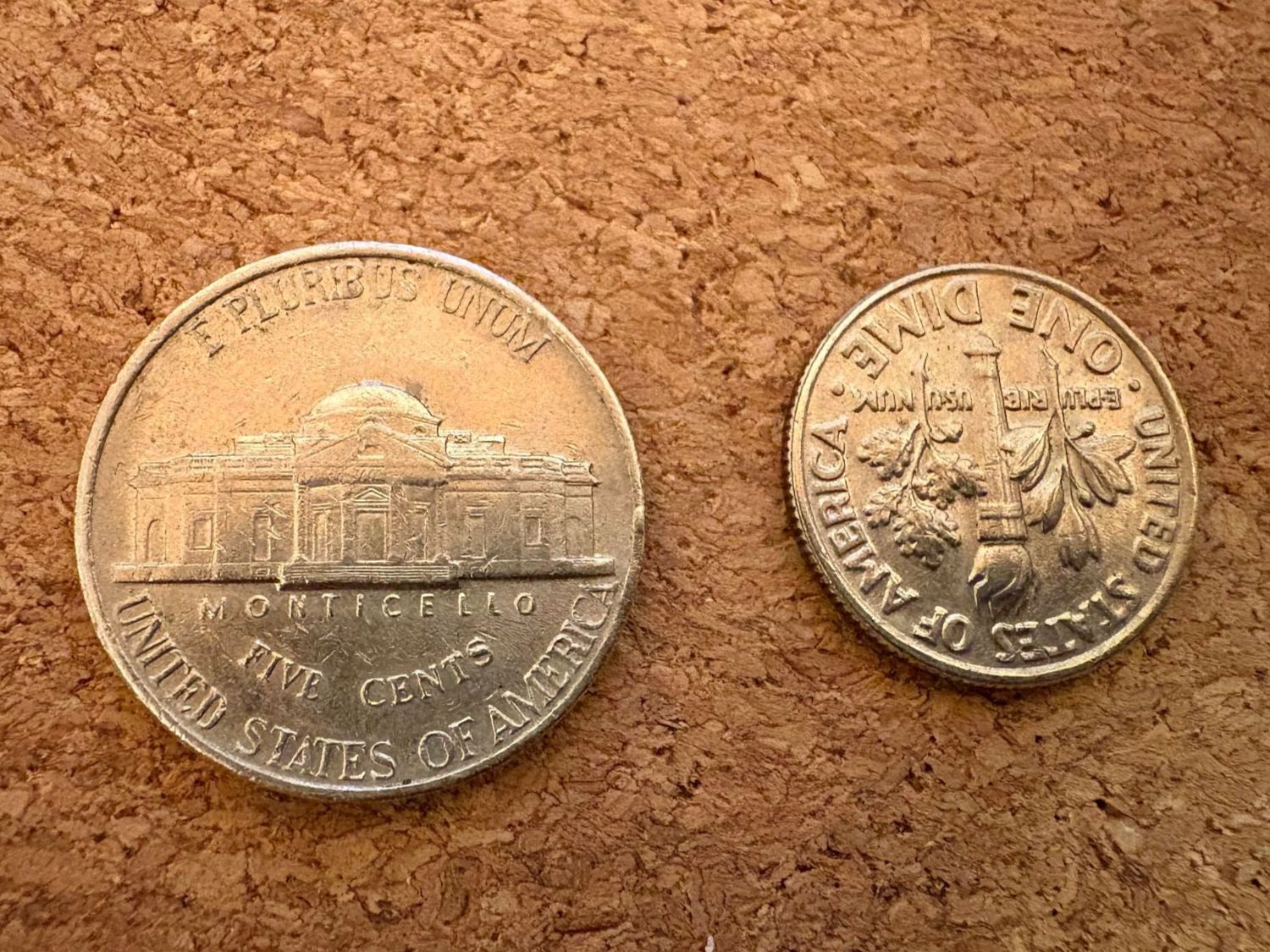 Alle Münzen: USA 5 Cents 1995 / One Dime 1996 – Gebraucht aus Chur von smart.shopper