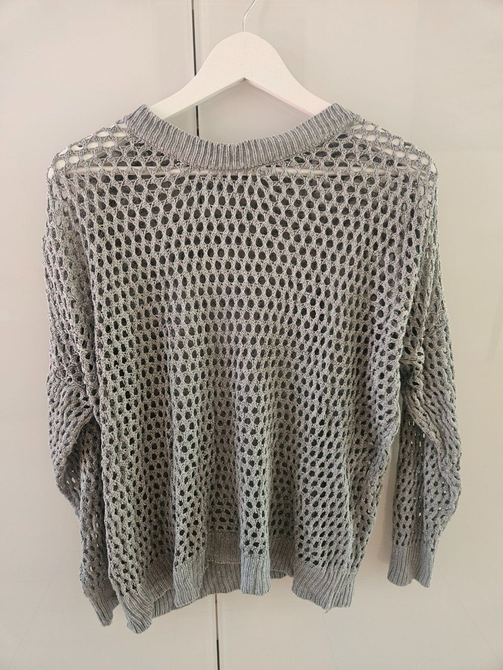 Maglioni & Felpe: Mesh Pullover grau – Usato da Dietlikon venduto da jiayi0514 1