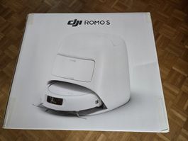 DJI Romo S Saug und Wischroboter