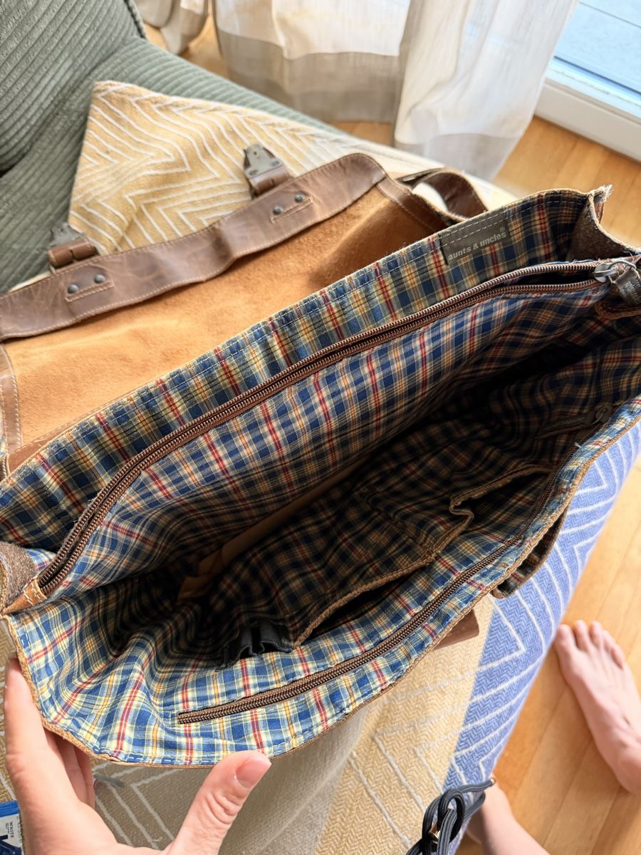 Aunts & Uncles Taschen: Leder Tasche von aunts & uncles aus Echtleder – Gebraucht aus Sursee von ste_zr96 6