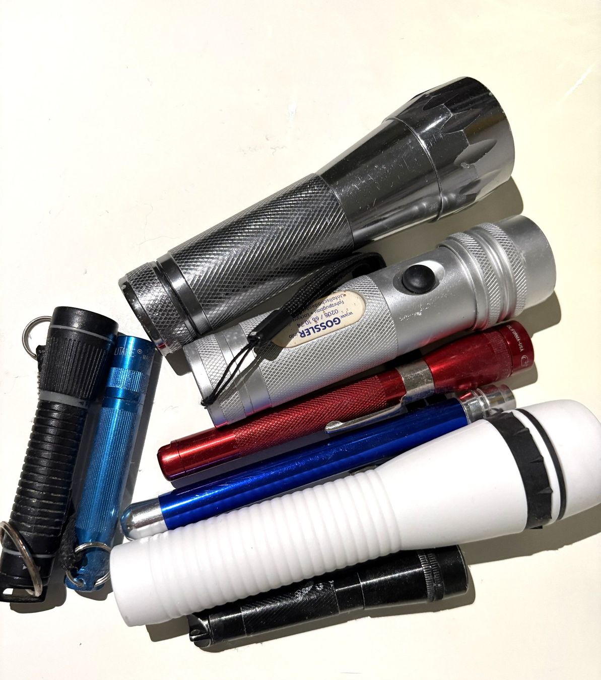 Lampade: Taschenlampen – Usato da Glattbrugg venduto da Ariel012 2