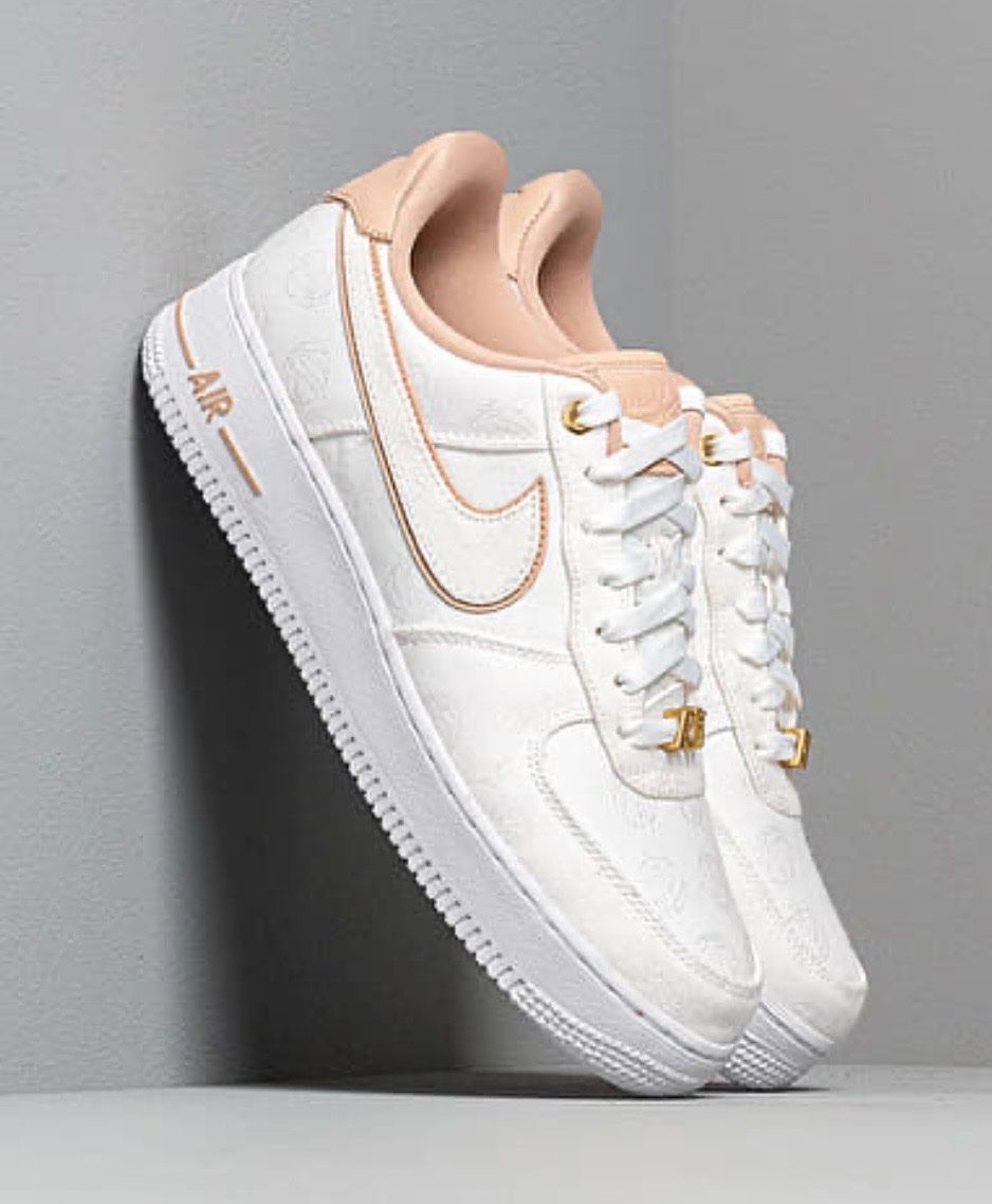 Nike Scarpe da donna: Nike Air Force 1 '07 LX, Neu! – Nuovo e nell'imballaggio originale da Baden venduto da Tiffany6878