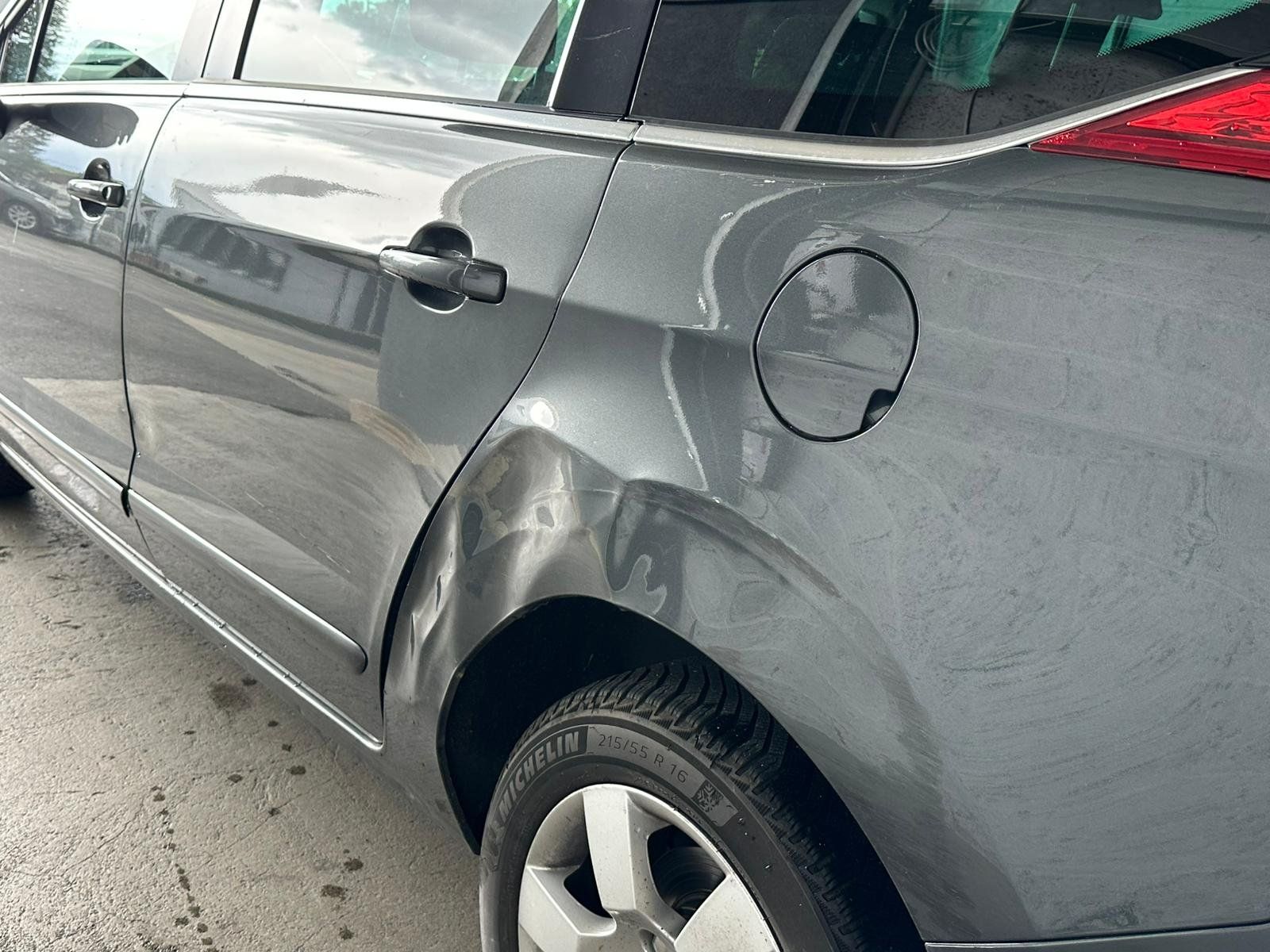 Peugeot Automobili: PEUGEOT 5008 1.6 16V T Active – Usato da Aclens venduto da sobacopeludo 4