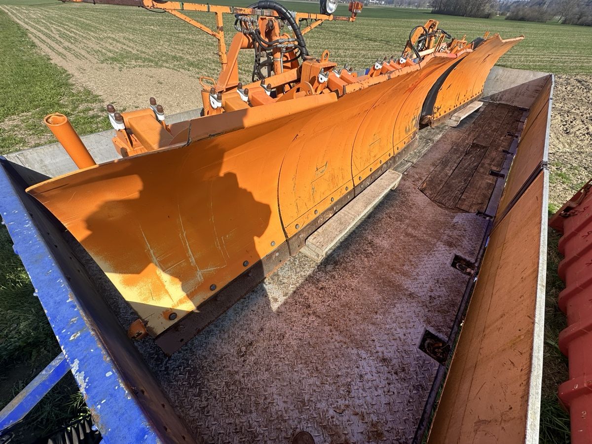 Boschung Sgombero neve: Schneepflug Boschung – Usato da Deitingen venduto da RK68