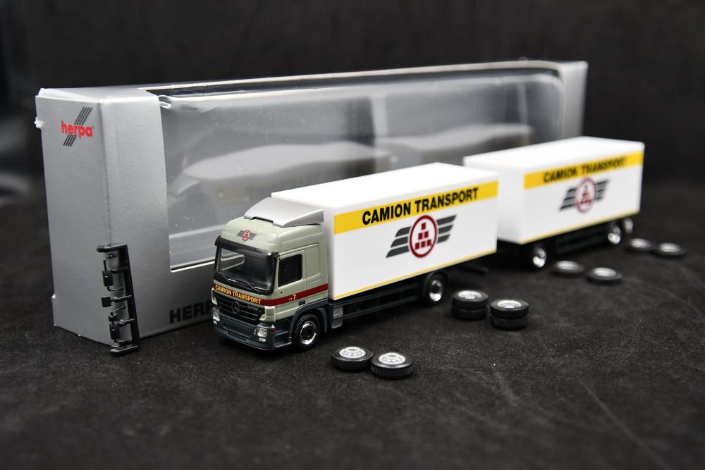 Herpa Camion Mercedes Benz Actros StreamSpace 2.5 Kofferhängerzug 950787 | - Lkw