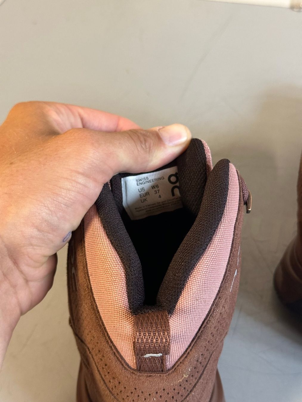 On Scarpe da donna: On Cloud Damen Schuhe Neu Gr. 37 – Nuovo (secondo la descrizione) da Emmenbrücke venduto da karkarkar 4