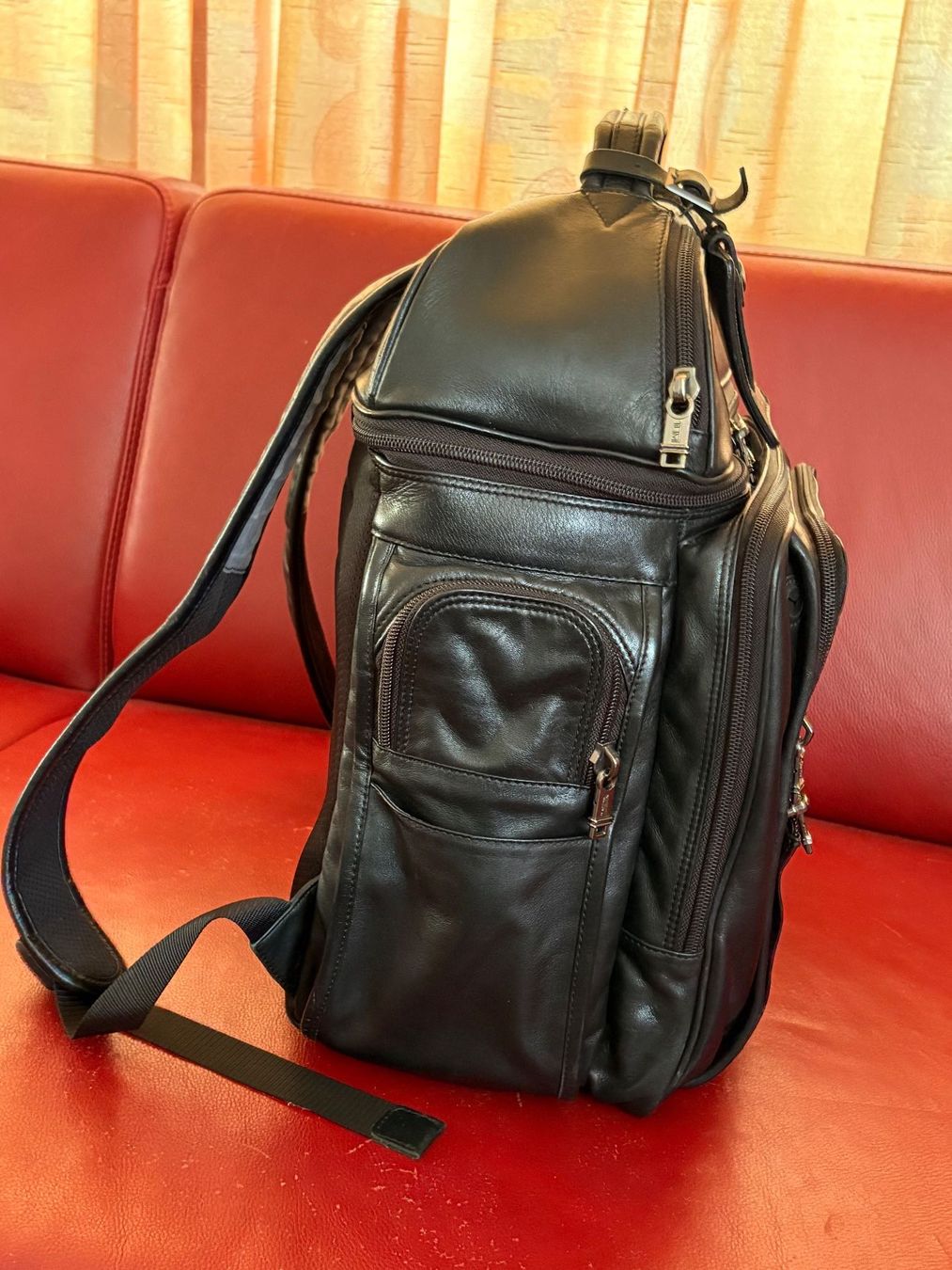 Tumi Sacs à dos: Echt Leder TUMI Rucksack – D'occasion à Oberweningen par Gerini 2