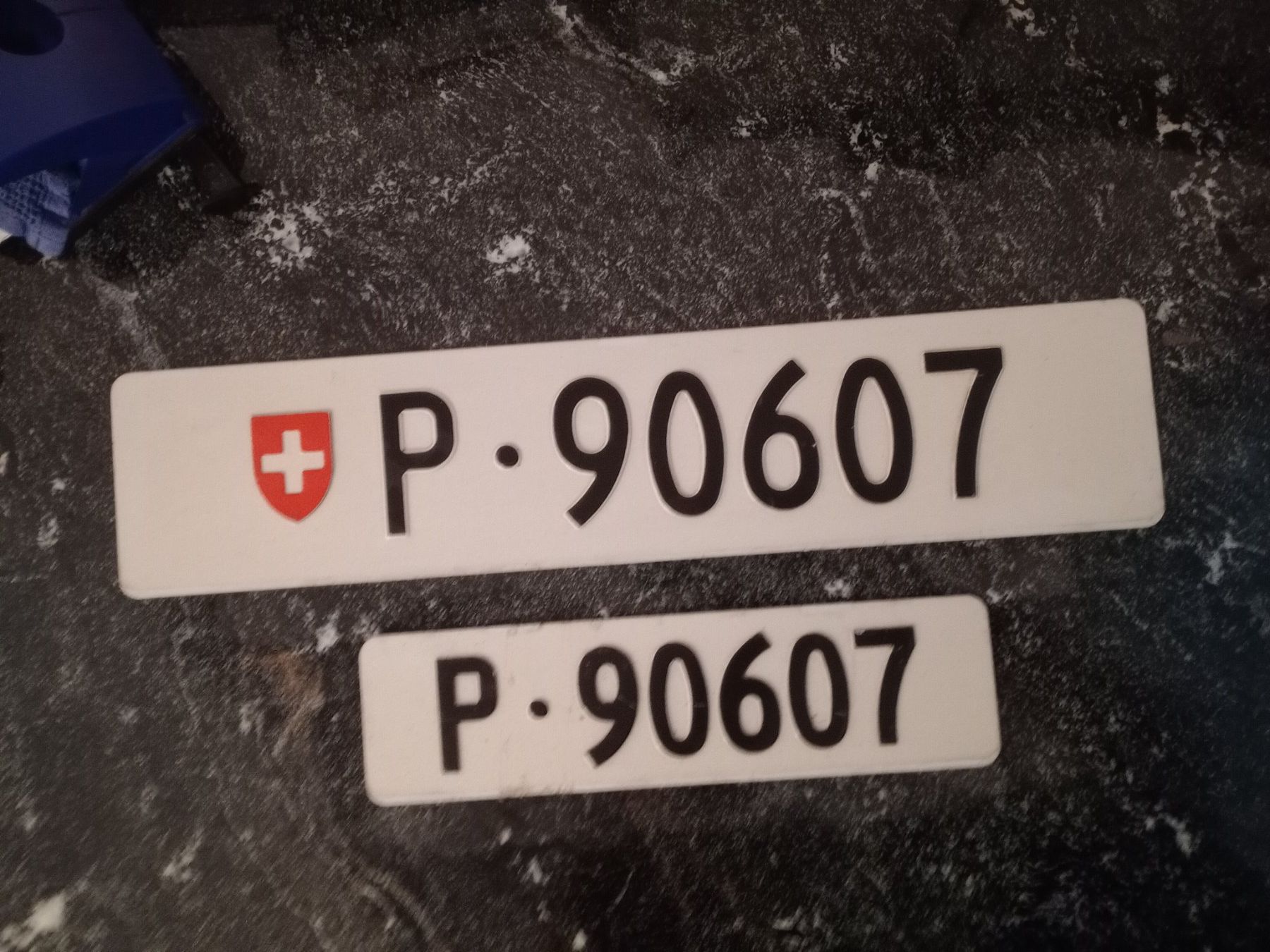 Insegne: 2x Nummernschild PTT Post ausrangiert 90607 – Usato da Küttigen venduto da Melisch1000