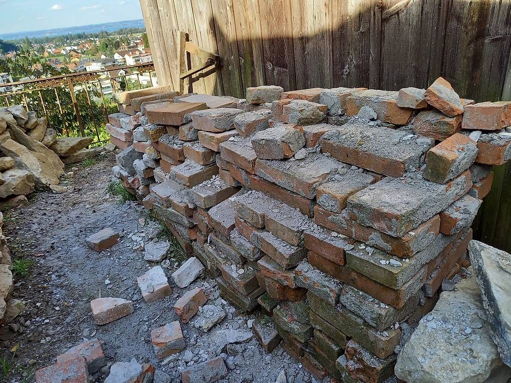 Pietre & tegole: Ziegelsteine gebraucht – Usato da Lutzenberg venduto da Tigahamsta 1