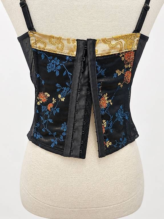 Top: Corsagentop Gr. 38 – Usato da Zürich venduto da sunsilvana 4