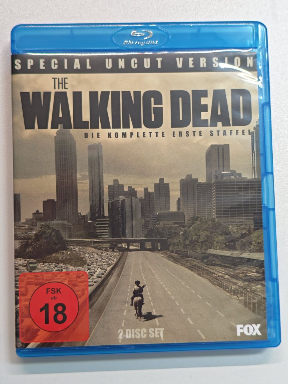 Tutti i DVDs: The Walking Dead Staffel 1 - SPECIAL UNCUT – Usato da Liestal venduto da Kratzilla
